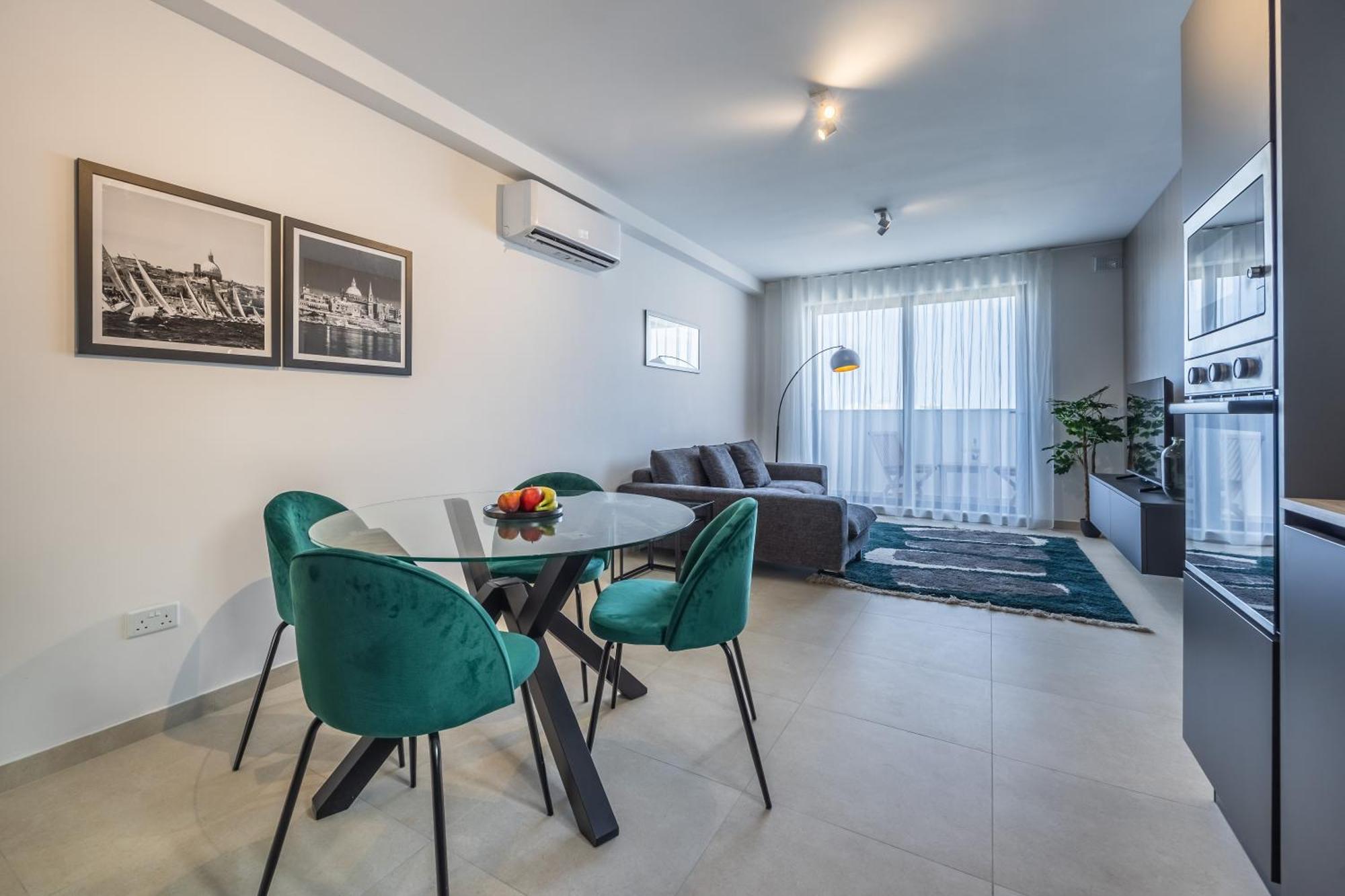 Sunlit Serenity Modern With Views * Msida